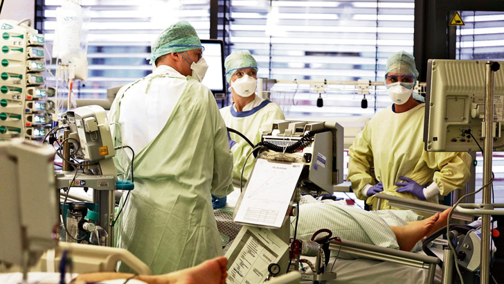 করোনায় রেকর্ড ৭৭ জনের মৃত্যু