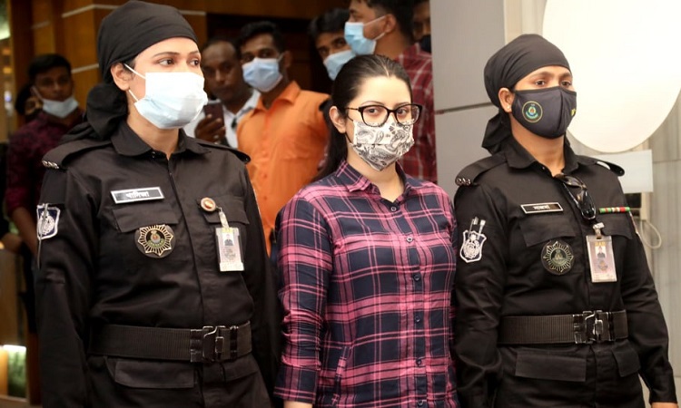 পরীমণি আদালতেঃ আবার রিমান্ডের আবেদন