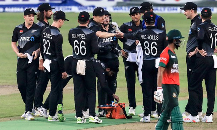 সিরিজে ফিরলো নিউজিল্যান্ডঃ ৭৬ রানে অলআউট বাংলাদেশ
