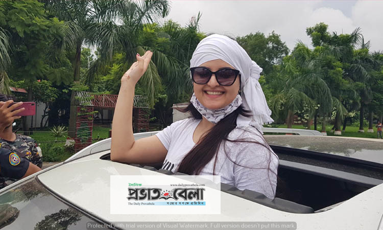 পরীমনিকে রিমান্ডে নেওয়ার ব্যাখ্যা চাইলেন হাইকোর্ট