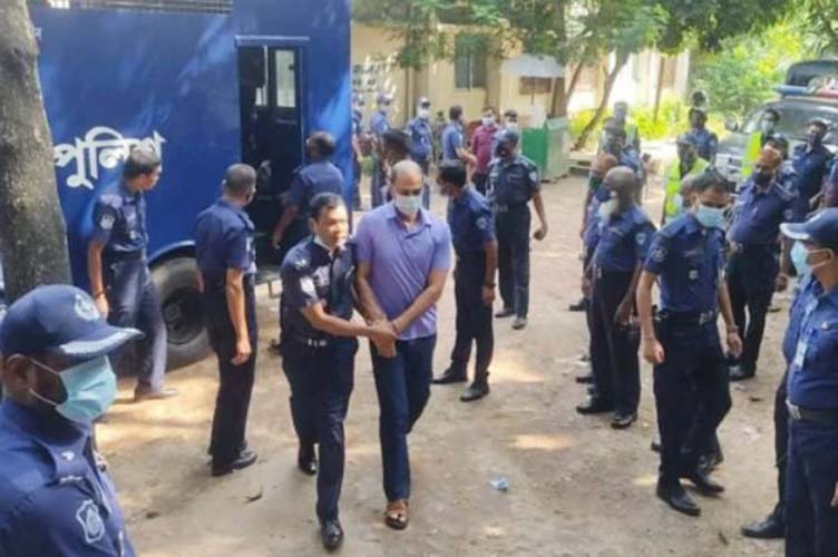 থানায় আটকে রেখে তরুণীকে ধর্ষণ করতেন ওসি প্রদীপ