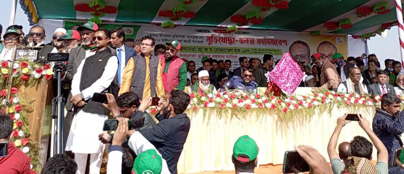বেগম  জিয়া মুক্তিযুদ্ধের সময় ক্যান্টনমেন্টে নিরাপদ আশ্রয়ে ছিলেন ||