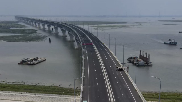 পদ্মা সেতুর উদ্বোধন উপলক্ষে পাকিস্তানের প্রধানমন্ত্রীর অভিনন্দন