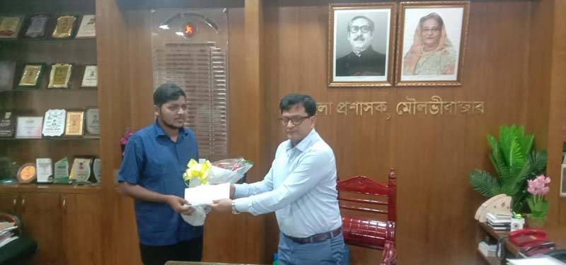 এক সংগ্রামী মায়ের প্রতি মৌলভীবাজার জেলা প্রশাসনের শ্রদ্ধা