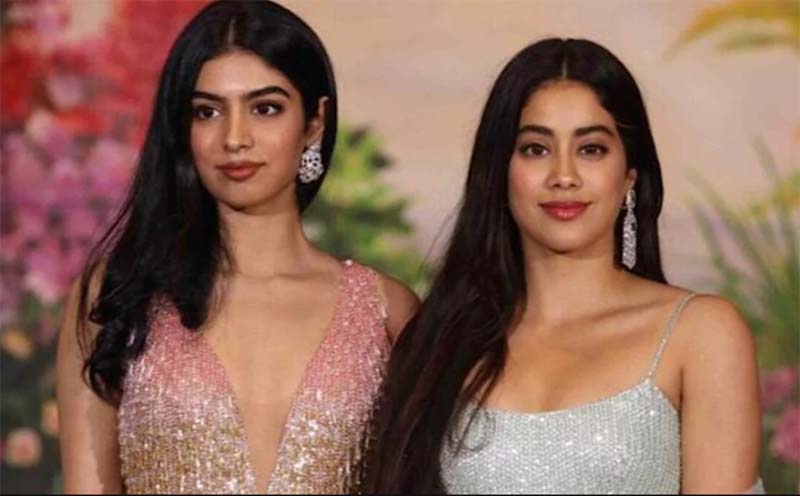 জাহ্নবী ও খুশি দুই বোনের এক প্রেমিক!