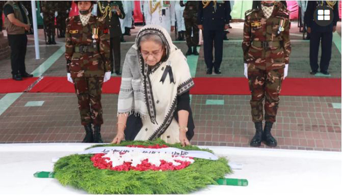 টুঙ্গিপাড়ায় বঙ্গবন্ধুর সমাধিতে শ্রদ্ধা জানালেন প্রধানমন্ত্রী