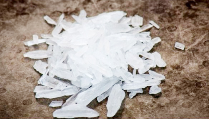 চট্টগ্রামে যাত্রীবাহী বাস থেকে ‘আইস’ উদ্ধার, আটক ৫
