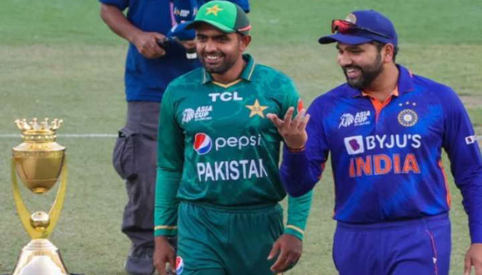 টসে জিতে ব্যাটিংয়ে ভারত