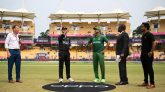 টস হেরে ব্যাটিংয়ে বাংলাদেশ