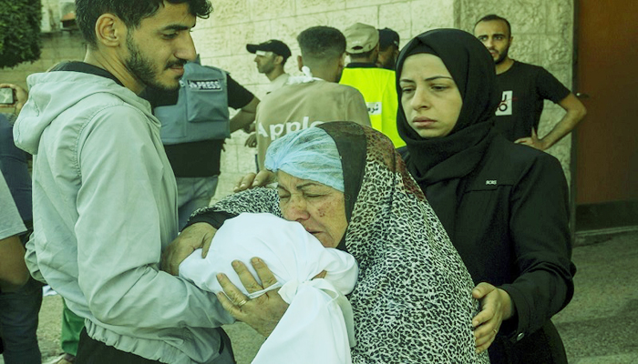 ইসরায়েলি হামলায় একদিনেই ৪০০ ফিলিস্তিনি নিহত