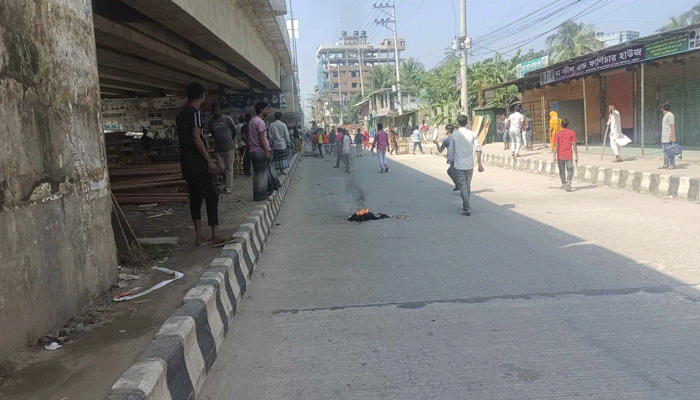 গাজীপুরে শ্রমিক-পুলিশ দফায় দফায় সংঘর্ষ