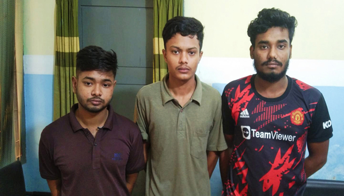 চার বন্ধুকে নিয়ে প্রেমিকাকে দলবদ্ধ ধর্ষণ, অতঃপর…