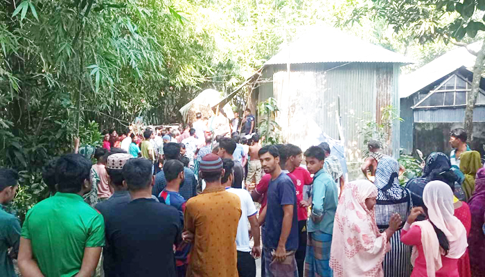 নরসিংদীতে যুবককে কুপিয়ে হত্যা