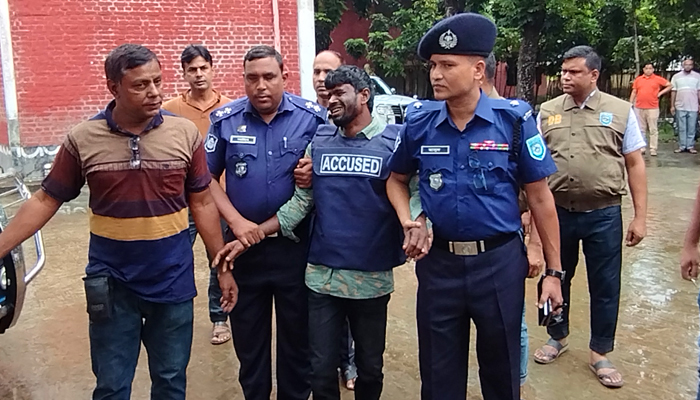 কবি রাধাপদের ওপর হামলা: অভিযুক্ত রফিকুল গ্রেপ্তার