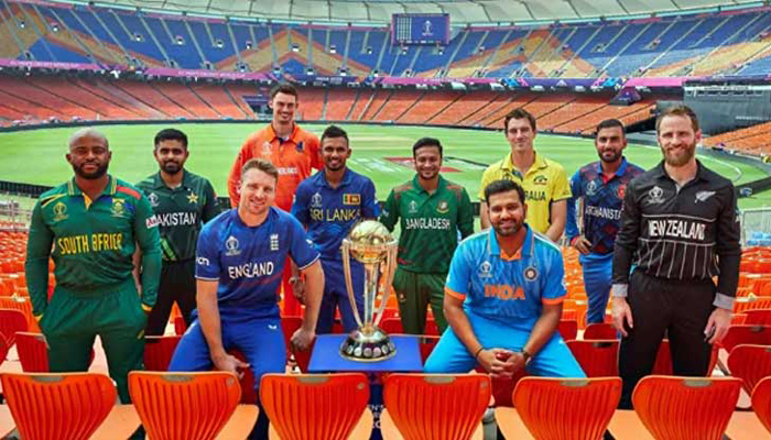 ব্যাটে-বলে বিশ্বজয়ের মহাযুদ্ধ শুরু