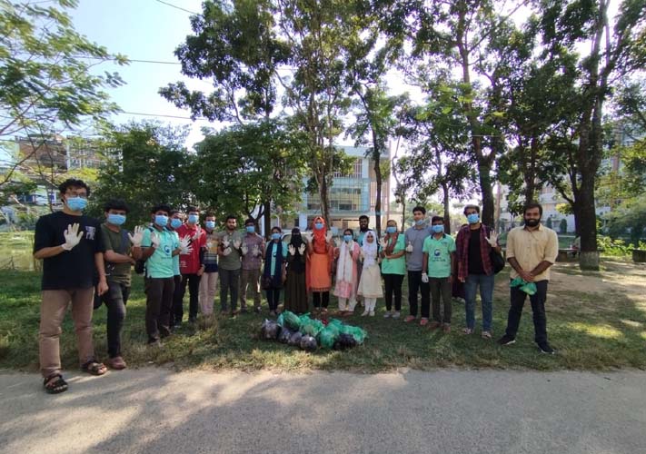 সিকৃবিতে ইয়ুথ ক্লাবের ক্যাম্পাস পরিচ্ছন্নতা অভিযান