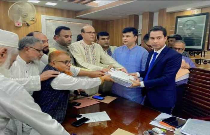 সুনামগঞ্জ-৫ আসনে  মনোনয়নপত্র জমা দিলেন শামীম চৌধুরী