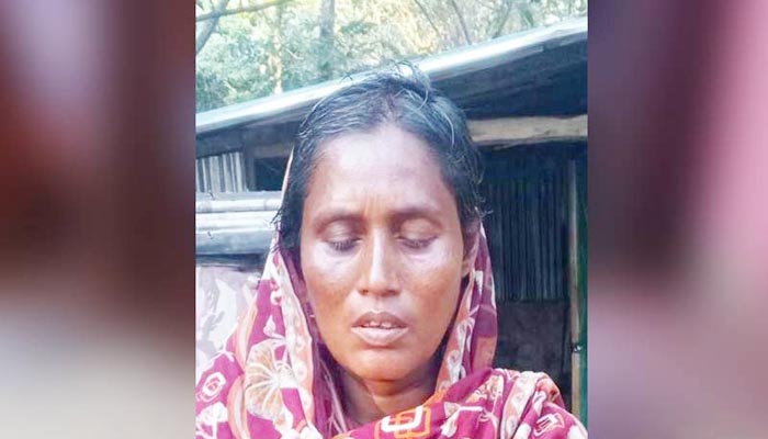 বাহুবলে ভবঘুরে নারী মা হচ্ছে, বাবা কে?