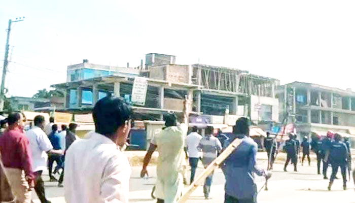 বগুড়ায় আওয়ামী লীগ-বিএনপি সংঘর্ষ