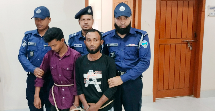 বান্দরবানে পর্যটক দম্পতিকে ছুরিকাঘাত, আটক ২