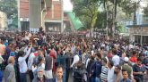 বিএনপির মানববন্ধন : স্লোগানে মুখরিত প্রেসক্লাব প্রাঙ্গণ
