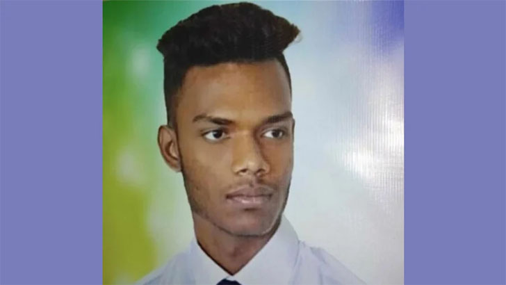 শিক্ষিকার সঙ্গে প্রেম, সম্পর্ক ভাঙনে ‘আত্মহত্যা’!