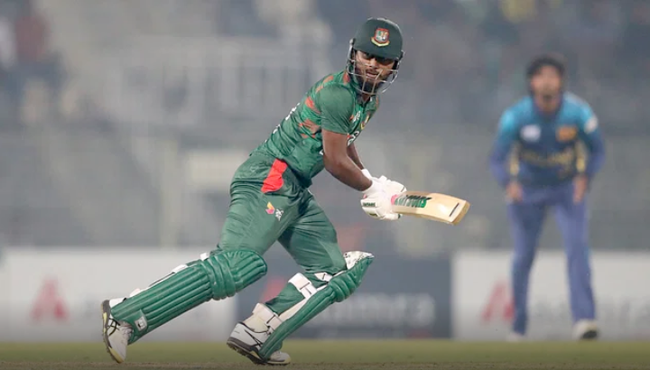 শ্বাসরুদ্ধকর ম্যাচে ৩ রানে হারলো বাংলাদেশ!