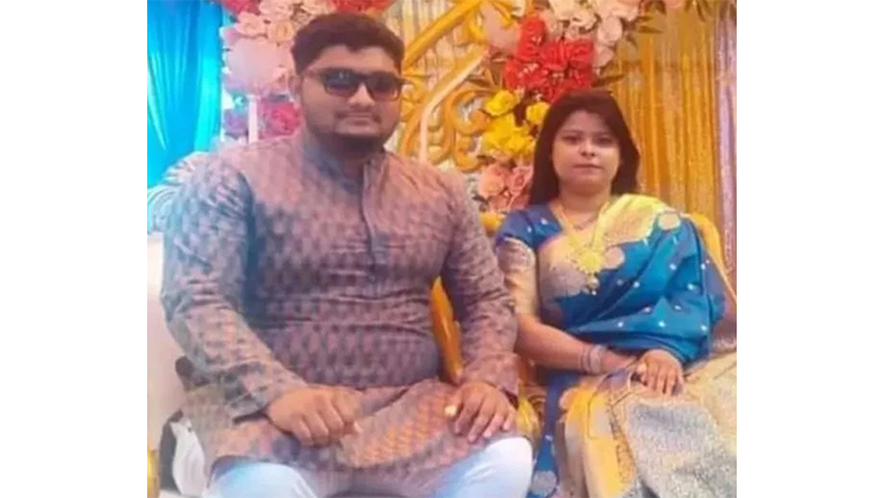 গাজীপুরে বাসচাপায় স্বামী-স্ত্রী নিহত