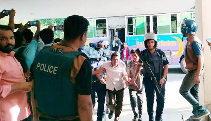 ব্যাংক ডাকাতি:  কেএনএফের ৫২ সদস্য কারাগারে