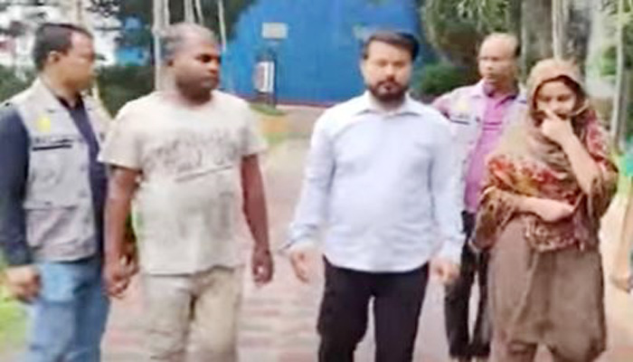 কারিগরি শিক্ষা বোর্ডের চেয়ারম্যানের স্ত্রী গ্রেফতার