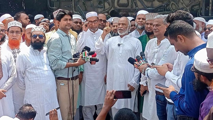 সরকার পতনের লক্ষ্যে বিরোধী দলগুলো একাত্ম হচ্ছে: মঈন খান