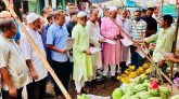 উপজেলা নির্বাচন বর্জন করতে সিলেটে জেলা বিএনপির লিফলেট বিতরণ