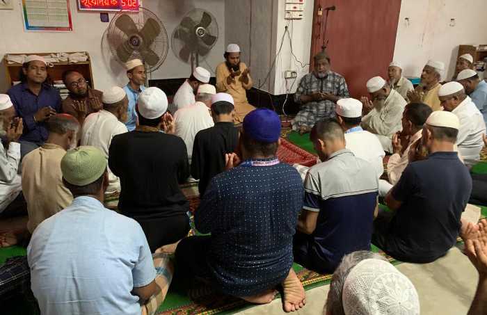 ৯নং ওয়ার্ড বিএনপির দোয়া মাহফিল ও শিরনী বিতরণ