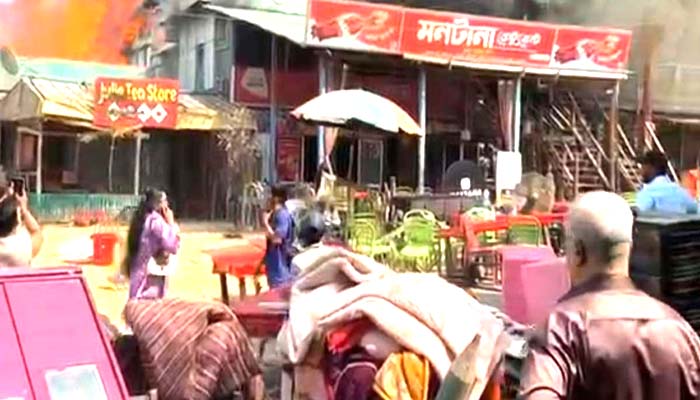 সাজেকে ৫ ঘণ্টায় পুড়ে ছাই শতকোটি টাকার সম্পদ