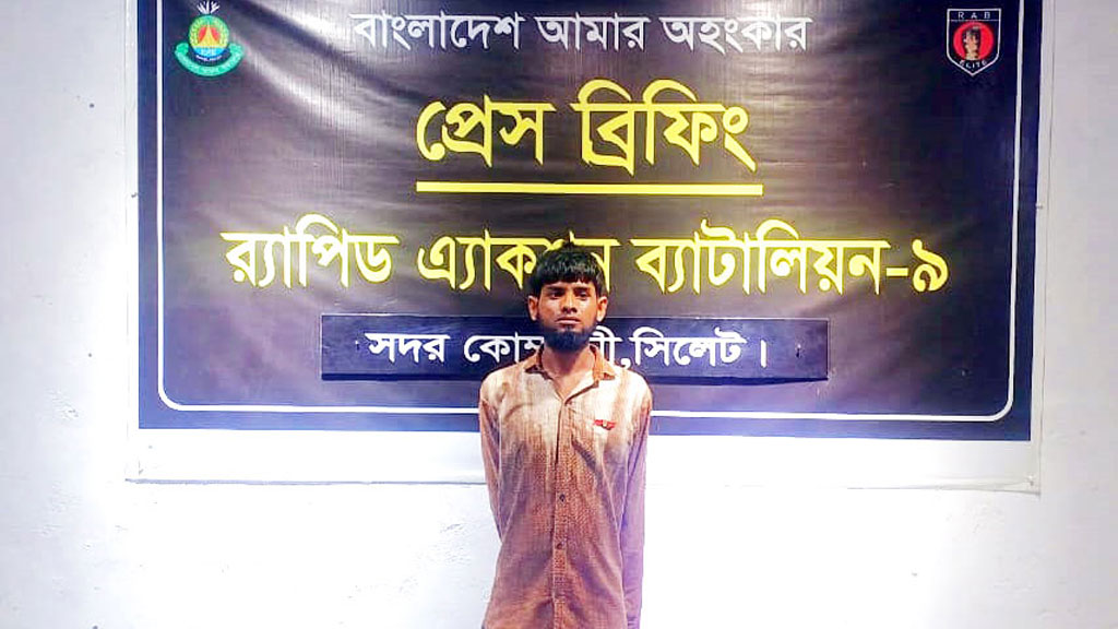 চলন্ত বাসে ধর্ষণ: হেলপার লিটনের স্বীকারোক্তিমূলক জবানবন্দি