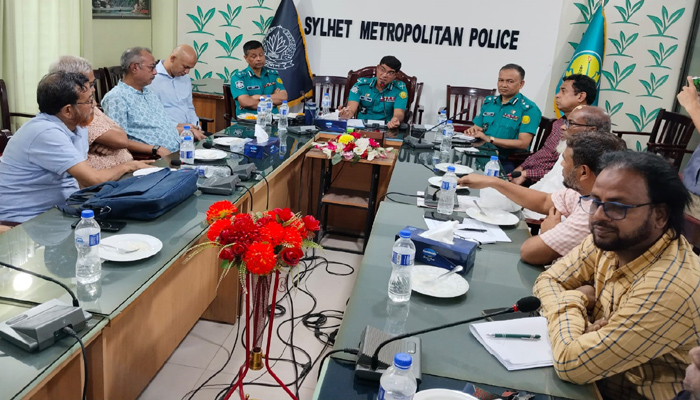 সাংবাদিকতার নাম ভাঙ্গিয়ে অপরাধ করে কেউ পার পাবে না – এসএমপি কমিশনার