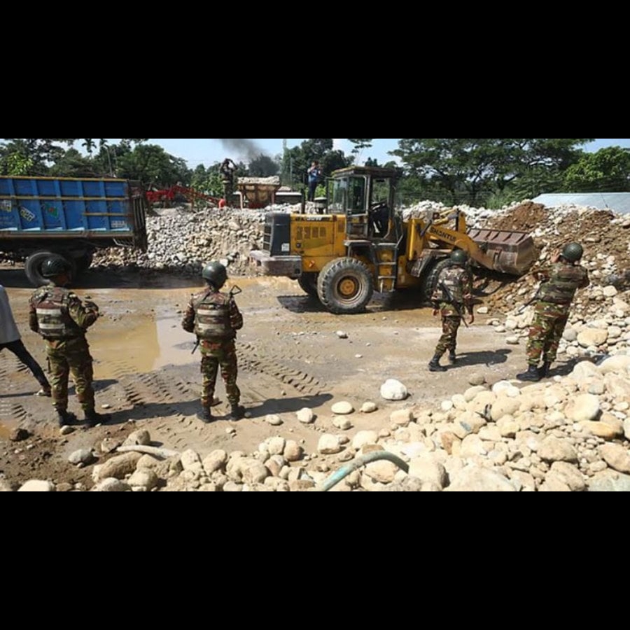 আড়াই লাখ ঘনফুট পাথর উদ্ধার♦️গ্রেফতার ৫