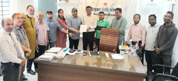 কুলাউড়ায় পাবলিক লাইব্রেরি পুনঃস্থাপনের দাবিতে স্মারকলিপি