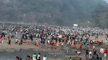 টানা পাঁচ দিনের ছুটিতে সিলেটে পর্যটকদের ঢল