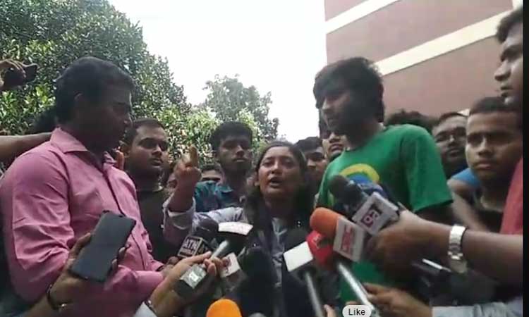 আবরার হত্যাকারীদের ফাঁসি ও বহিষ্কারের দাবি
