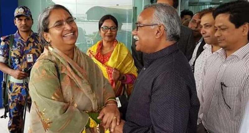 শিক্ষামন্ত্রীকে সিলেটে অভ্যর্থনা